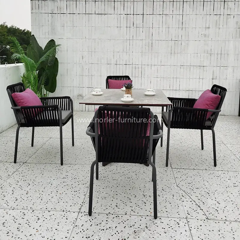 Outdoor Aluminum Frame Dining Table and Chairs