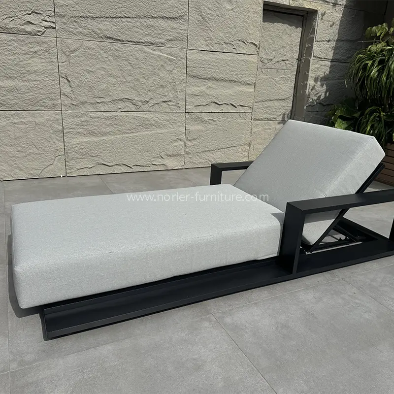 Outdoor Luxuria Aluminium Artus Lounger