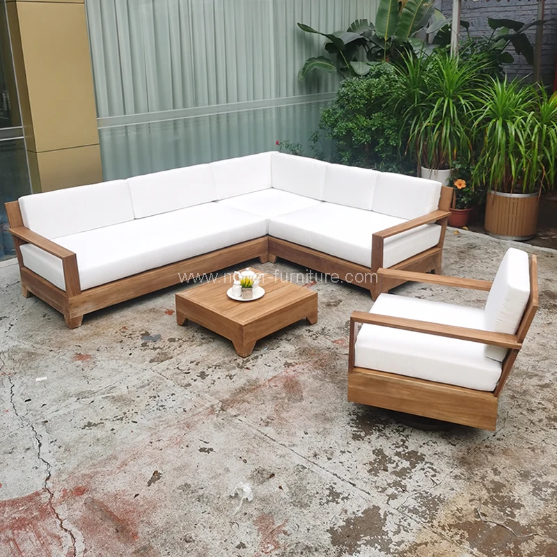 Outdoor teak lignum frame Stibadium petram sellam